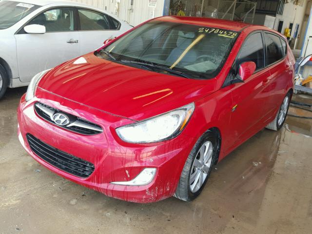 KMHCU5AE5DU119181 - 2013 HYUNDAI ACCENT GLS RED photo 2