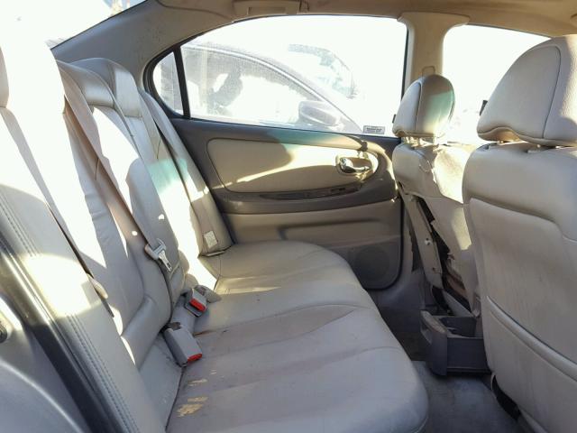 JN1CA31D41T624156 - 2001 NISSAN MAXIMA GXE SILVER photo 6