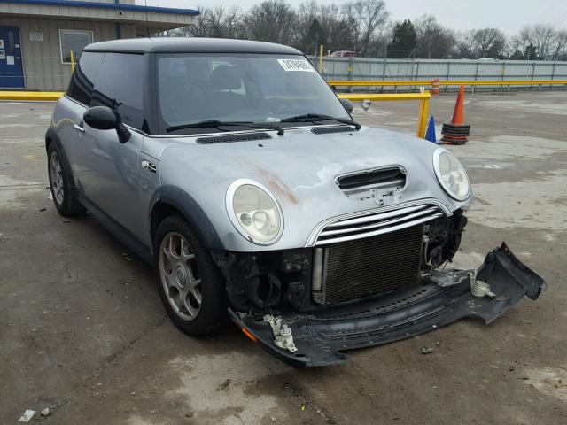 WMWRE33452TD52355 - 2002 MINI COOPER S SILVER photo 1