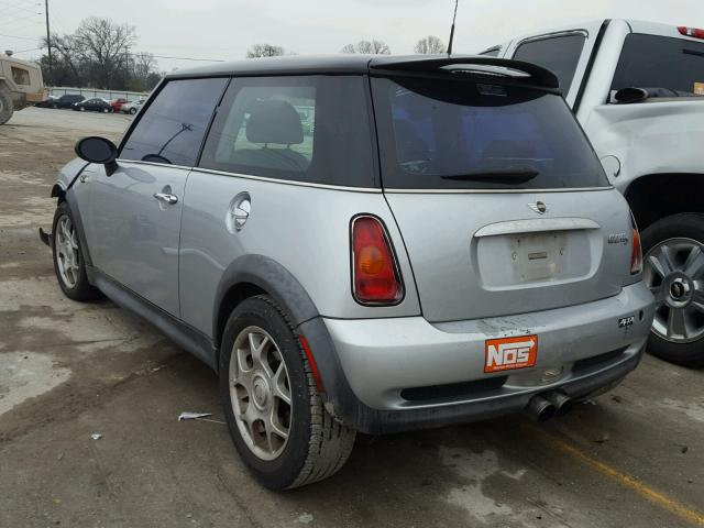 WMWRE33452TD52355 - 2002 MINI COOPER S SILVER photo 3