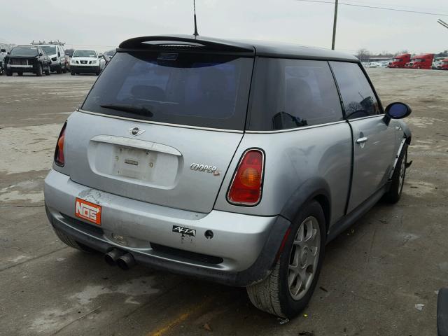 WMWRE33452TD52355 - 2002 MINI COOPER S SILVER photo 4