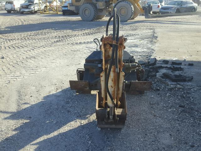 195602720 - 2000 BOBCAT ESCAVATOR WHITE photo 2