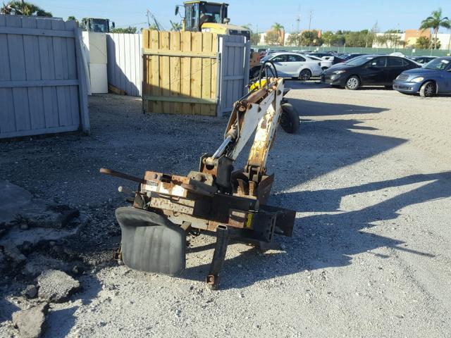 195602720 - 2000 BOBCAT ESCAVATOR WHITE photo 6