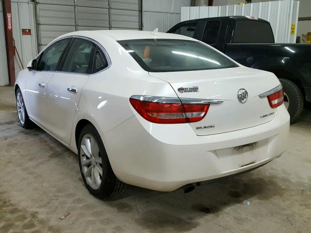 1G4PP5SK9D4109749 - 2013 BUICK VERANO WHITE photo 3