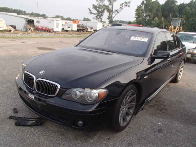 WBAHN83596DT31832 - 2006 BMW 750LI BLACK photo 2