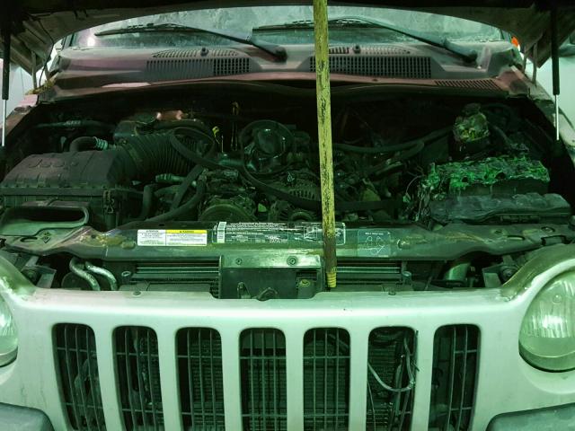 1J4GL48K94W168851 - 2004 JEEP LIBERTY SP SILVER photo 7