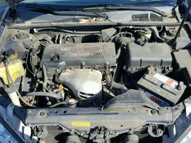 JTDBE32K430181375 - 2003 TOYOTA CAMRY LE BLUE photo 7