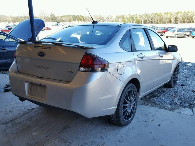 1FAHP3GN9AW134737 - 2010 FORD FOCUS SES SILVER photo 4