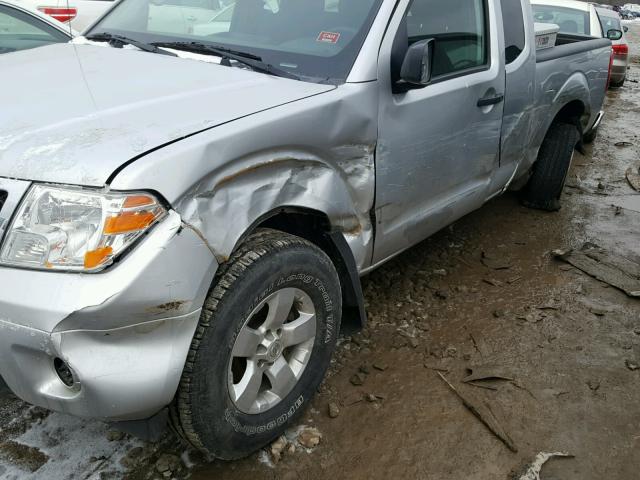 1N6AD0CW9DN715017 - 2013 NISSAN FRONTIER S SILVER photo 9