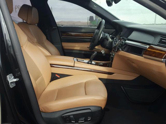 WBAYF8C5XDD141418 - 2013 BMW 750LI XDRI WHITE photo 5