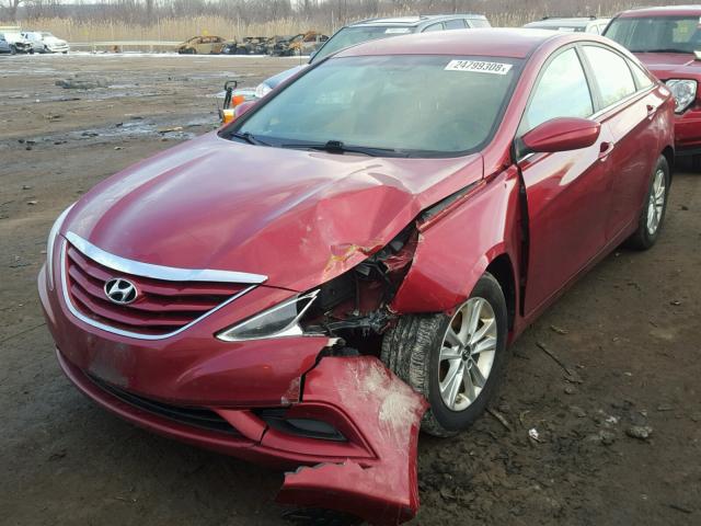 5NPEB4AC5CH463470 - 2012 HYUNDAI SONATA GLS RED photo 2