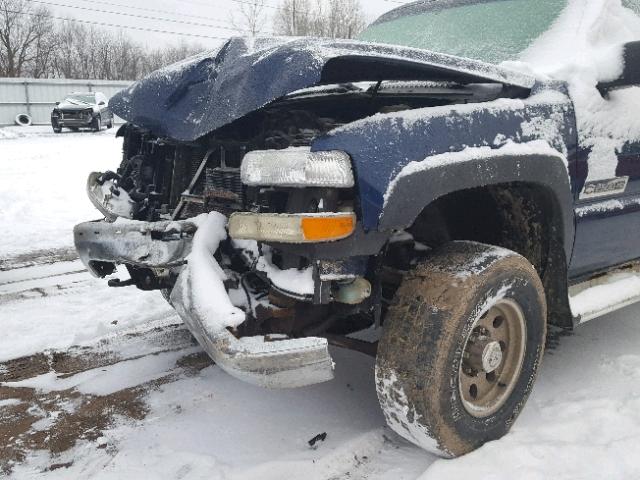 1GCHK24U22E169223 - 2002 CHEVROLET SILVERADO BLUE photo 9