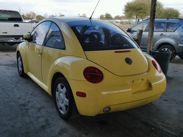 3VWCF21C7YM421641 - 2000 VOLKSWAGEN NEW BEETLE YELLOW photo 3