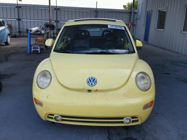 3VWCF21C7YM421641 - 2000 VOLKSWAGEN NEW BEETLE YELLOW photo 9