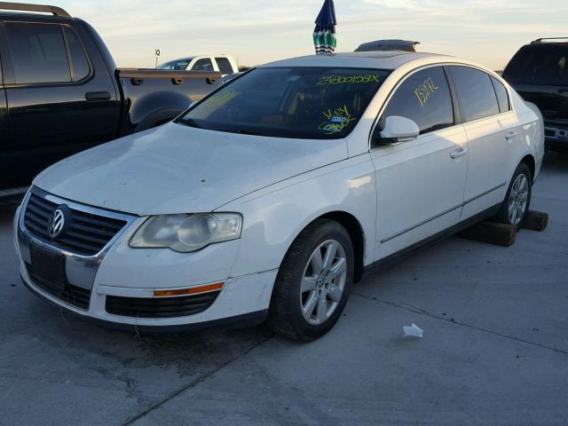 WVWAK73C86P099065 - 2006 VOLKSWAGEN PASSAT 2.0 WHITE photo 2