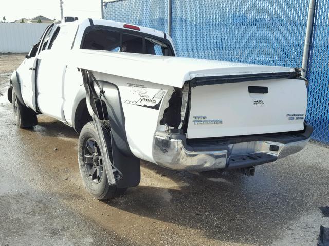 5TETU62N38Z563293 - 2008 TOYOTA TACOMA PRE WHITE photo 3