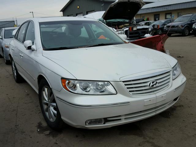 KMHFC46F67A218173 - 2007 HYUNDAI AZERA SE WHITE photo 1