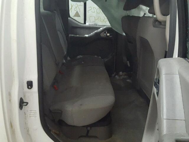 1N6AD0EV1CC469286 - 2012 NISSAN FRONTIER S WHITE photo 6