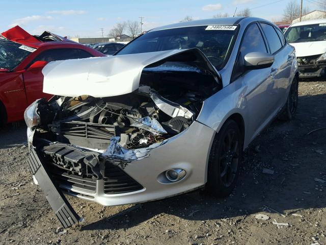 1FADP3K2XDL172074 - 2013 FORD FOCUS SE SILVER photo 2