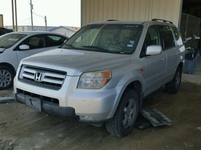 5FNYF28788B023182 - 2008 HONDA PILOT EXL SILVER photo 2