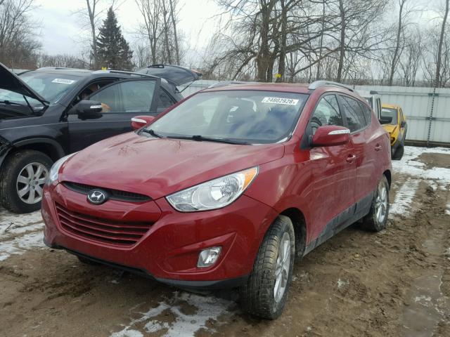 KM8JU3AC5DU709309 - 2013 HYUNDAI TUCSON GLS RED photo 2