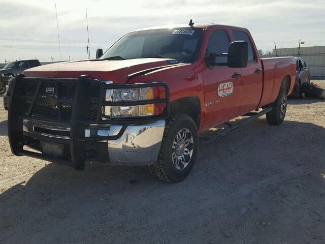 1GCHC23K18F175739 - 2008 CHEVROLET SILVERADO RED photo 2