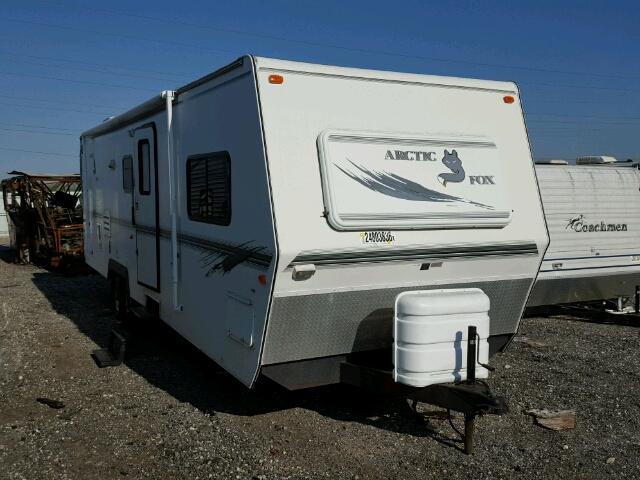 4N11W312420200470 - 2002 ARCT FOX CAMPER WHITE photo 1