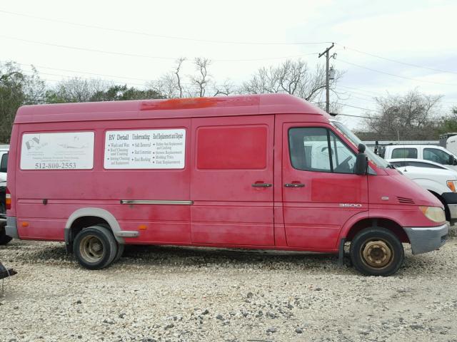 WD2PD544X55744310 - 2005 DODGE SPRINTER PINK photo 10