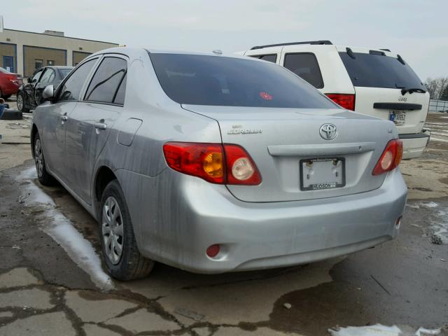 1NXBU4EE9AZ343713 - 2010 TOYOTA COROLLA BA SILVER photo 3