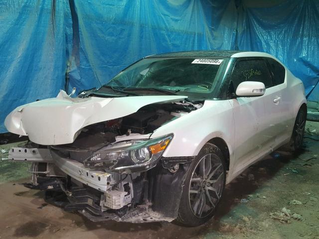 JTKJF5C73GJ016277 - 2016 TOYOTA SCION TC 白色 照片 2