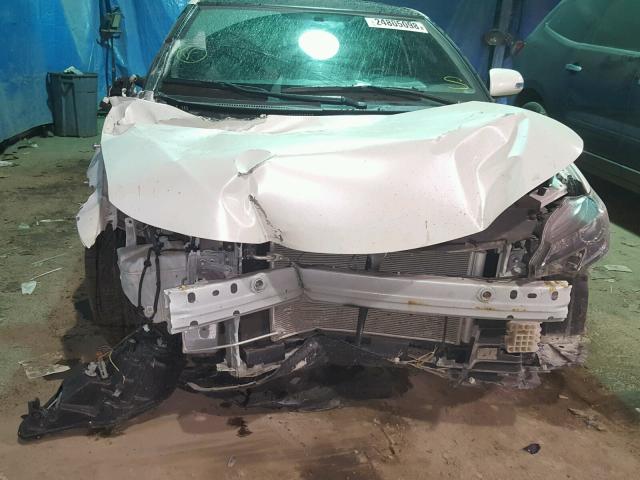 JTKJF5C73GJ016277 - 2016 TOYOTA SCION TC 白色 照片 9