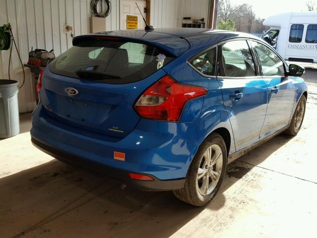 1FADP3K22DL218089 - 2013 FORD FOCUS SE BLUE photo 4