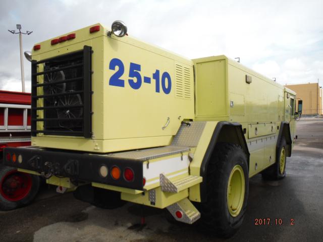 2B9A2Z283ND032001 - 1992 OTHR CF4000L GREEN photo 4