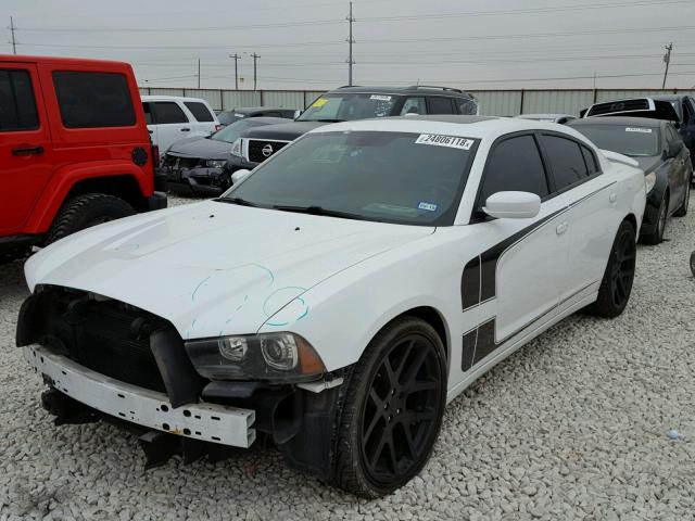 2B3CL5CT9BH571798 - 2011 DODGE CHARGER R/ WHITE photo 2