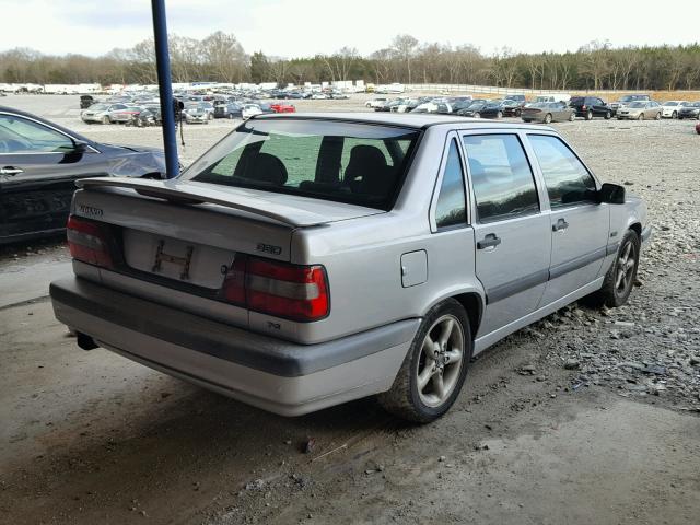 YV1LS572XV2408393 - 1997 VOLVO 850 T5 SILVER photo 4