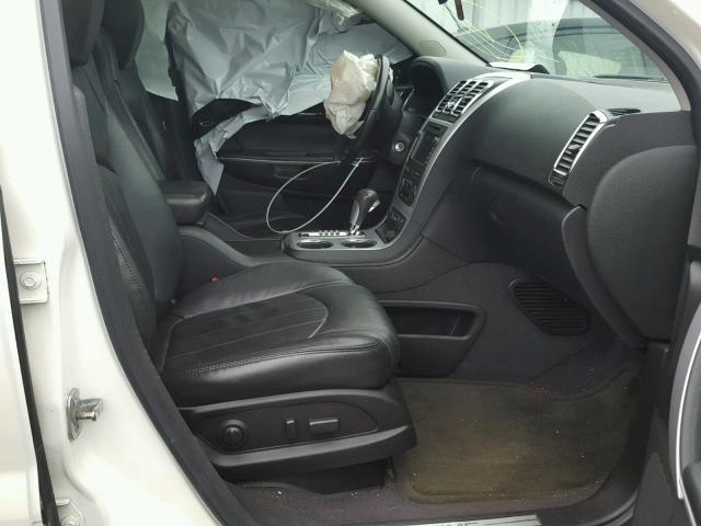 1GKLVNED7AJ147925 - 2010 GMC ACADIA SLT თეთრი ფოტო 5