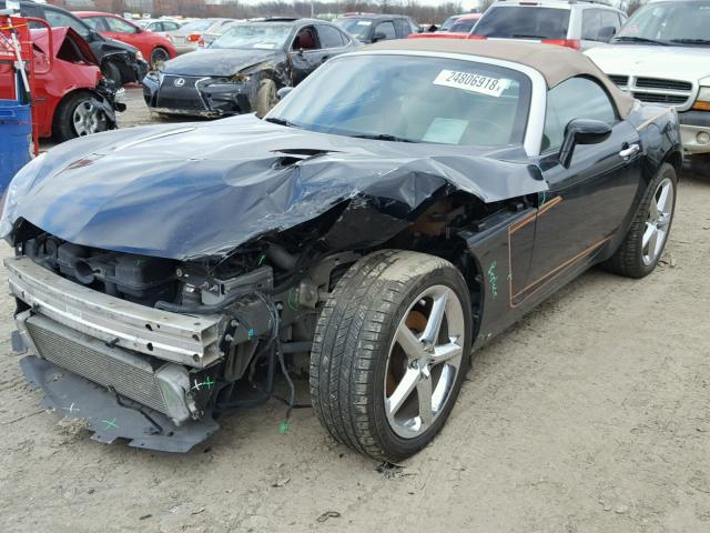 1G8MG35XX7Y142172 - 2007 SATURN SKY REDLIN BLACK photo 2