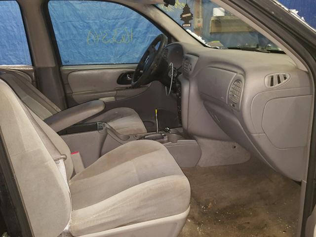 1GNDT13S952289412 - 2005 CHEVROLET TRAILBLAZE GRAY photo 5