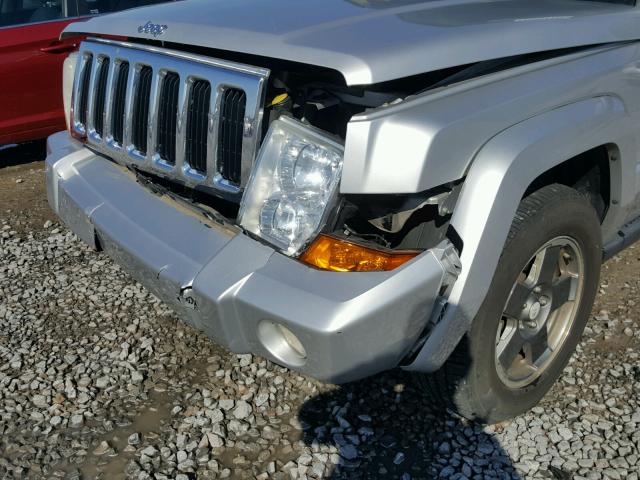 1J4RH4GK0AC140980 - 2010 JEEP COMMANDER SILVER photo 10