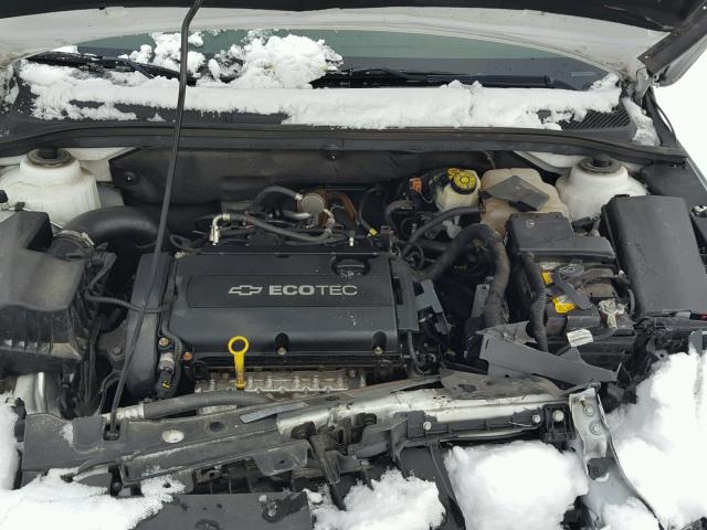 1G1PC5SH2B7151172 - 2011 CHEVROLET CRUZE LS WHITE photo 7