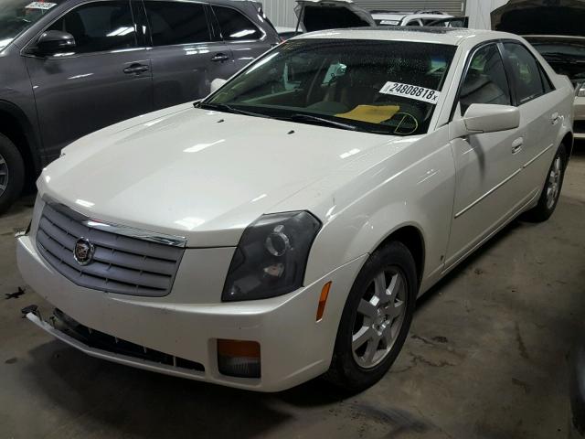 1G6DP577870125788 - 2007 CADILLAC CTS HI FEA WHITE photo 2