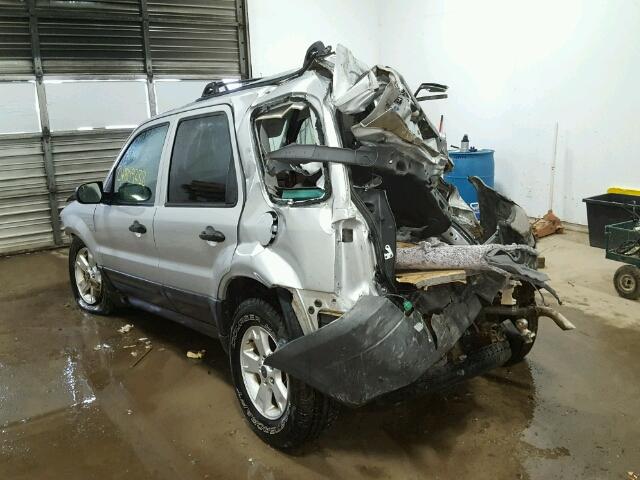 1FMYU93165DA19650 - 2005 FORD ESCAPE XLT SILVER photo 3