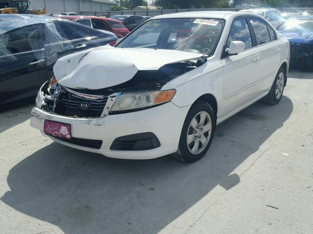 KNAGG4A84A5381844 - 2010 KIA OPTIMA LX WHITE photo 2