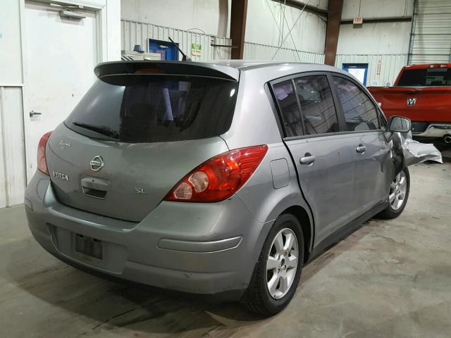 3N1BC13E78L405920 - 2008 NISSAN VERSA S SILVER photo 4