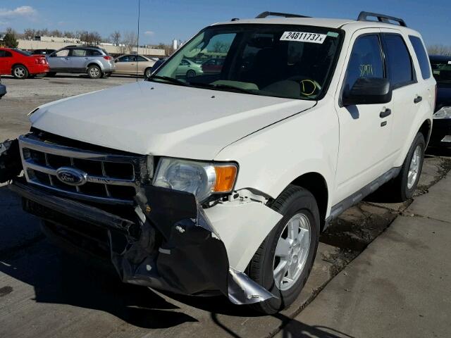 1FMCU93G99KB70210 - 2009 FORD ESCAPE XLT WHITE photo 2