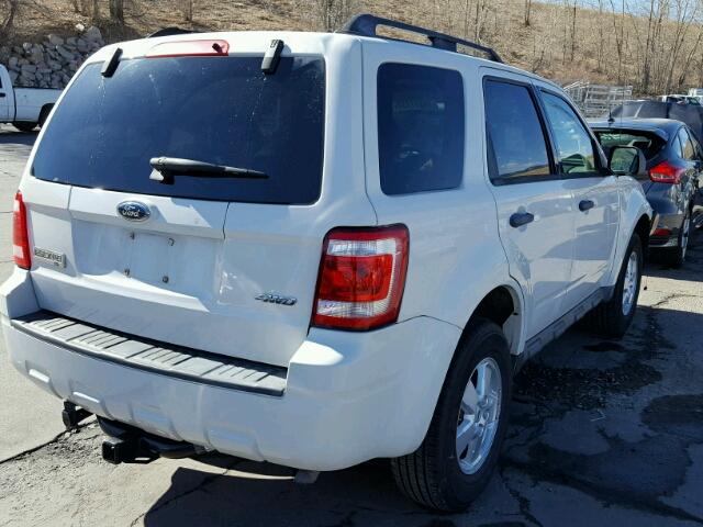 1FMCU93G99KB70210 - 2009 FORD ESCAPE XLT WHITE photo 4