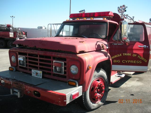 F70CVFE7524 - 1979 FORD F700 FIRE RED photo 2