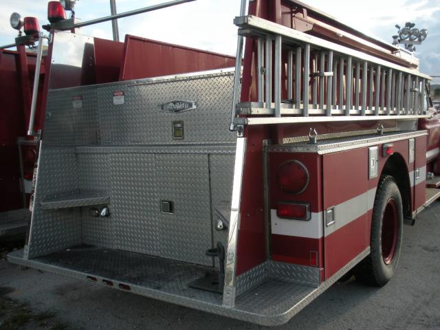 F70CVFE7524 - 1979 FORD F700 FIRE RED photo 4