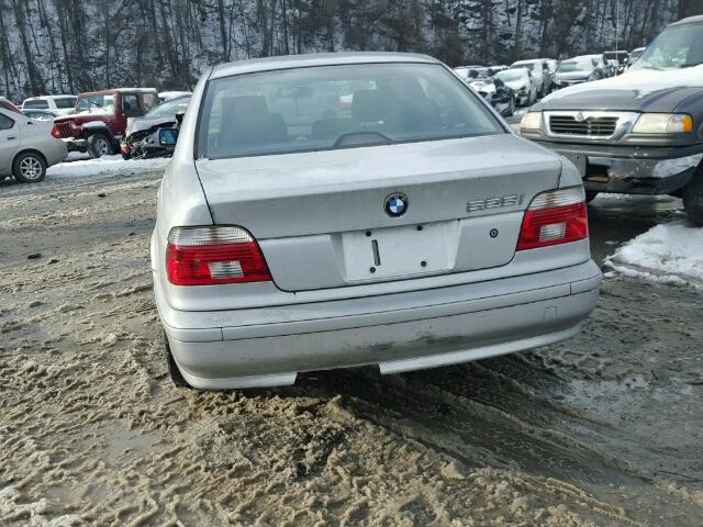 WBADT43471GX26460 - 2001 BMW 525 I AUTO SILVER photo 3