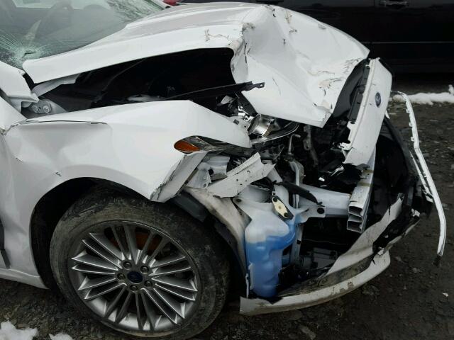 3FA6P0HDXGR252447 - 2016 FORD FUSION SE WHITE photo 10